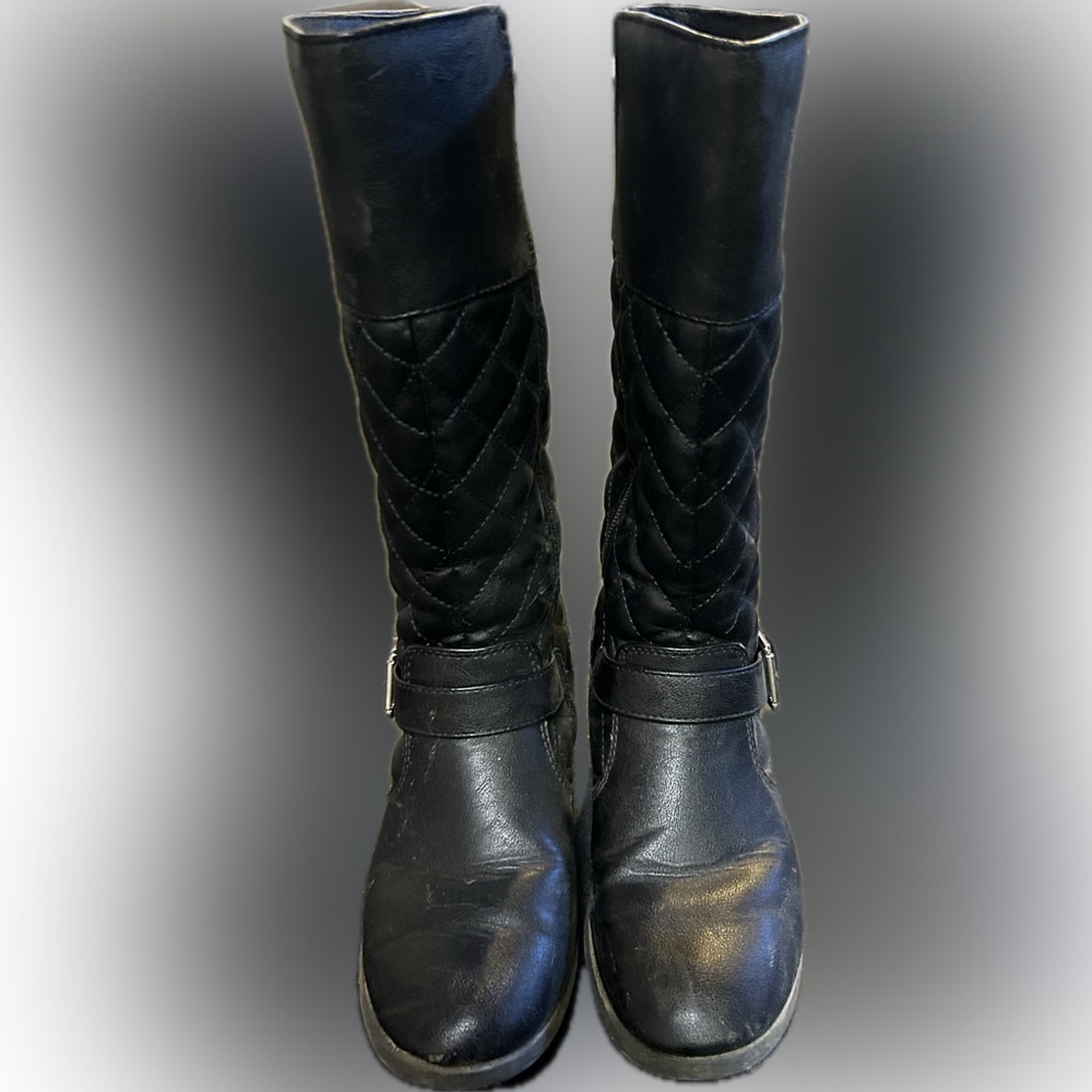 Girls black boots